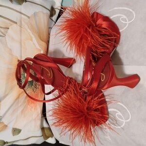 SAM EDELMAN RED MAHOGANY FEATHERED WOMEN HEELS SIZE 5.5